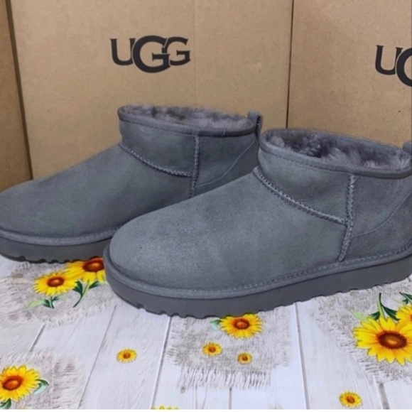 UGG Shoes - UGG CLASSIC ULTRA MINI